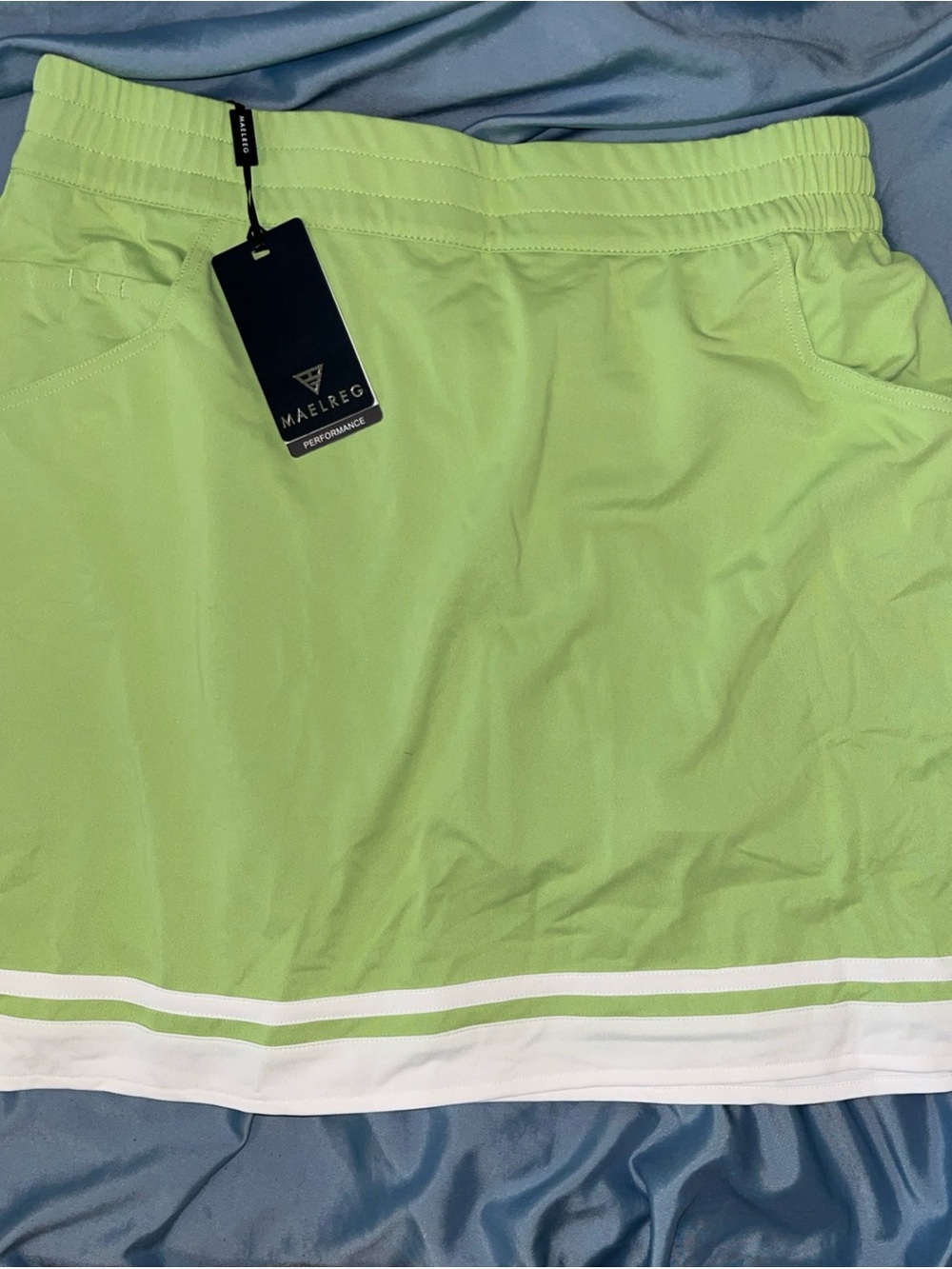 MAELREG Women's SAP Green Athletic Skort with White Trim Sz L